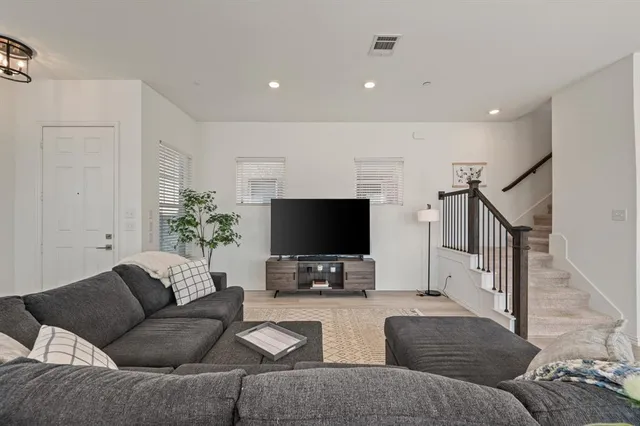 $415,000 | 6201 Queens Path, North Richland Hills, TX 76180