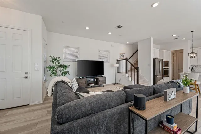 $415,000 | 6201 Queens Path, North Richland Hills, TX 76180