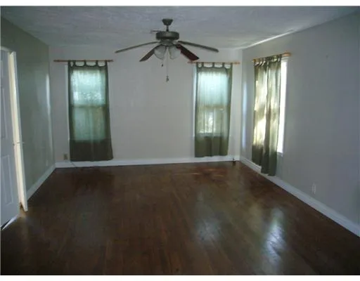 a view of livingroom with hardwood floor