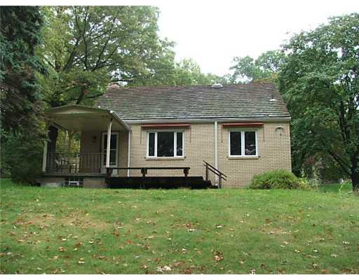 8111 Edwood Road Pittsburgh, PA 15237 - Photo 11 of 12 Exterior Front.