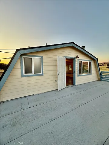 a bathroom with a tub