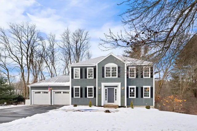 $929,000 | 4 Spindle Tree Lane, Amesbury, MA 01913