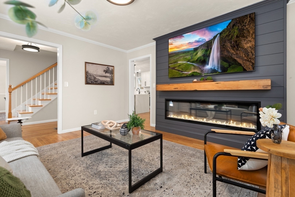 4 Spindle Tree Lane Amesbury, MA 01913 - Photo 8 of 35