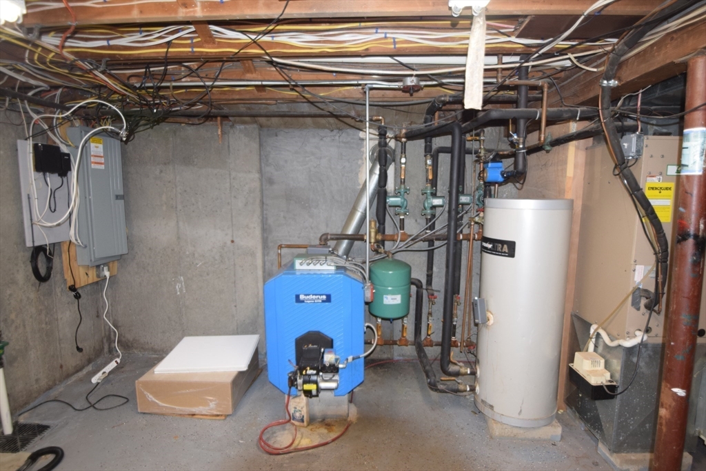 71 Rockefeller Street Randolph, MA 02368 - Photo 15 of 23 a utility room with dryer and washer