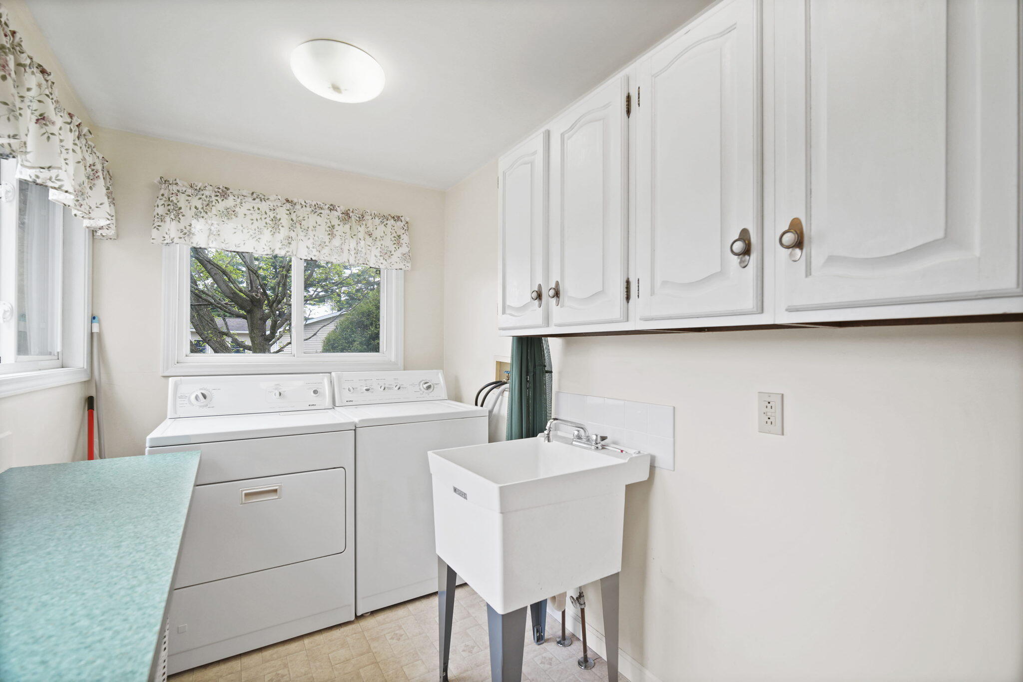 3517 Audrey Street Spring Arbor, MI 49283 - Photo 24 of 43 DSC00969