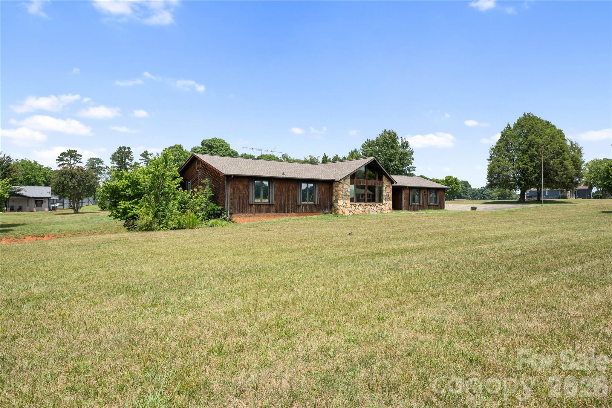 7610 Long Island Road Catawba, NC 28609 - Photo 3 of 48