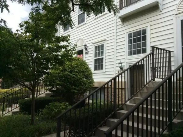 $2,850 | 1021 Maiden Lane, Ann Arbor, MI 48105