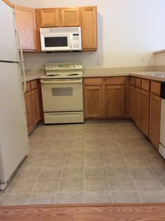 $2,850 | 1021 Maiden Lane, Ann Arbor, MI 48105