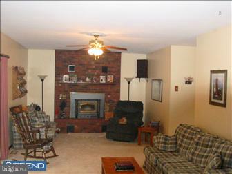 134 Powell Place Road Tabernacle, NJ 08088 - Photo 5 of 6 Great Room