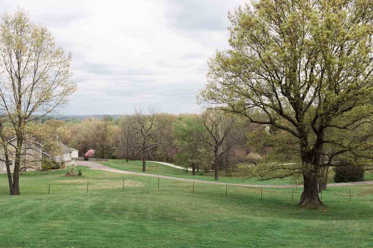 5433 North Old St Road Bedford, IN 47421 - Photo 3 of 35