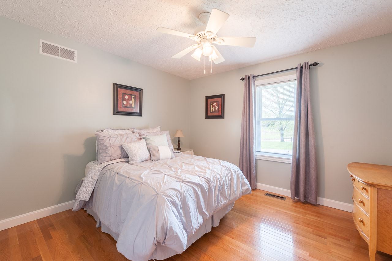 5433 North Old St Road Bedford, IN 47421 - Photo 21 of 35