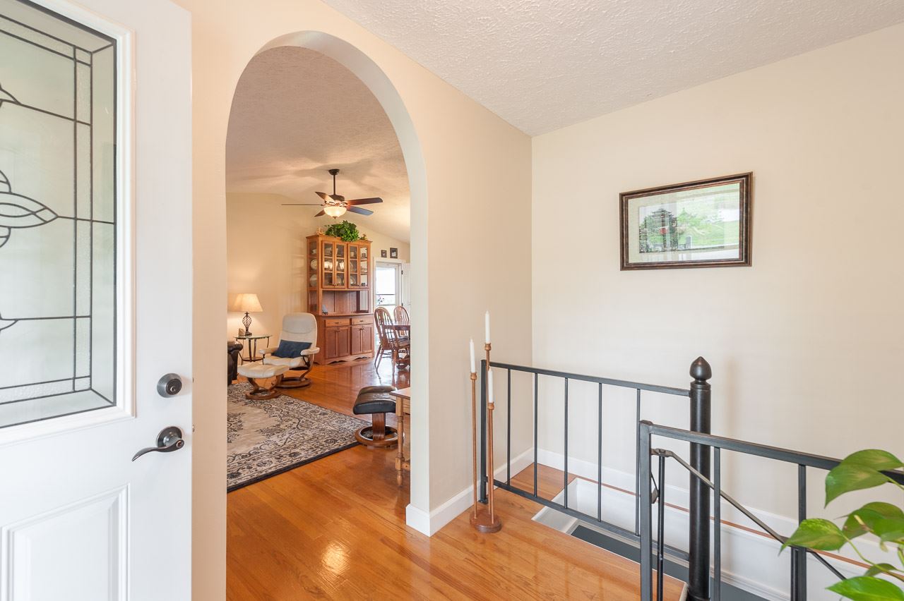 5433 North Old St Road Bedford, IN 47421 - Photo 7 of 35
