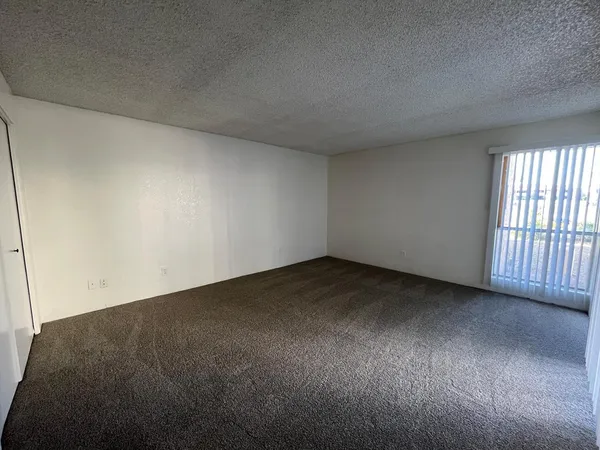 $1,800 | 11040 North 28th Drive, Unit 127, Phoenix, AZ 85029