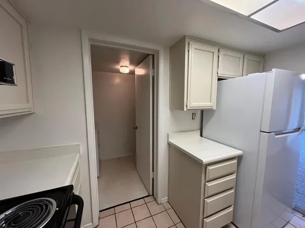 $1,800 | 11040 North 28th Drive, Unit 127, Phoenix, AZ 85029
