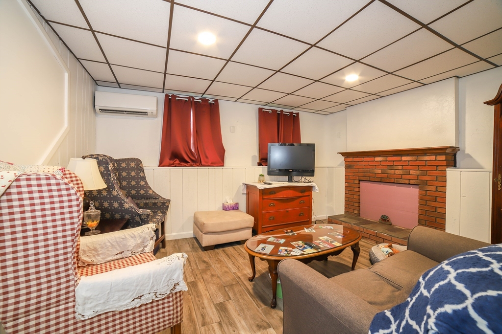 150 Federal Hill Road Oxford, MA 01540 - Photo 22 of 35 Gallery Image 22