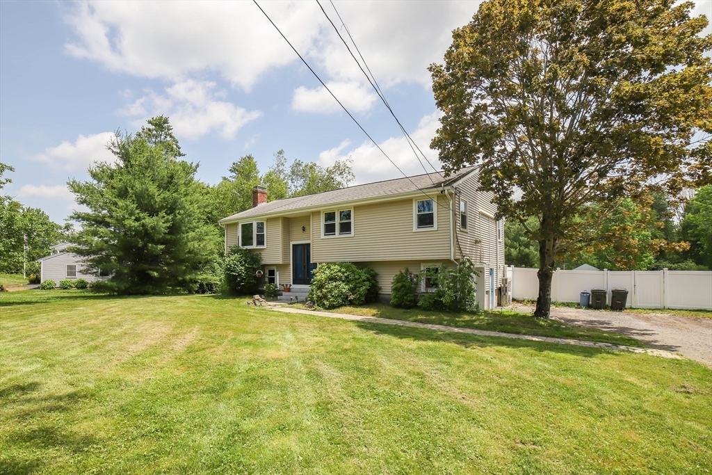 150 Federal Hill Road Oxford, MA 01540 - Photo 3 of 35 Gallery Image 3