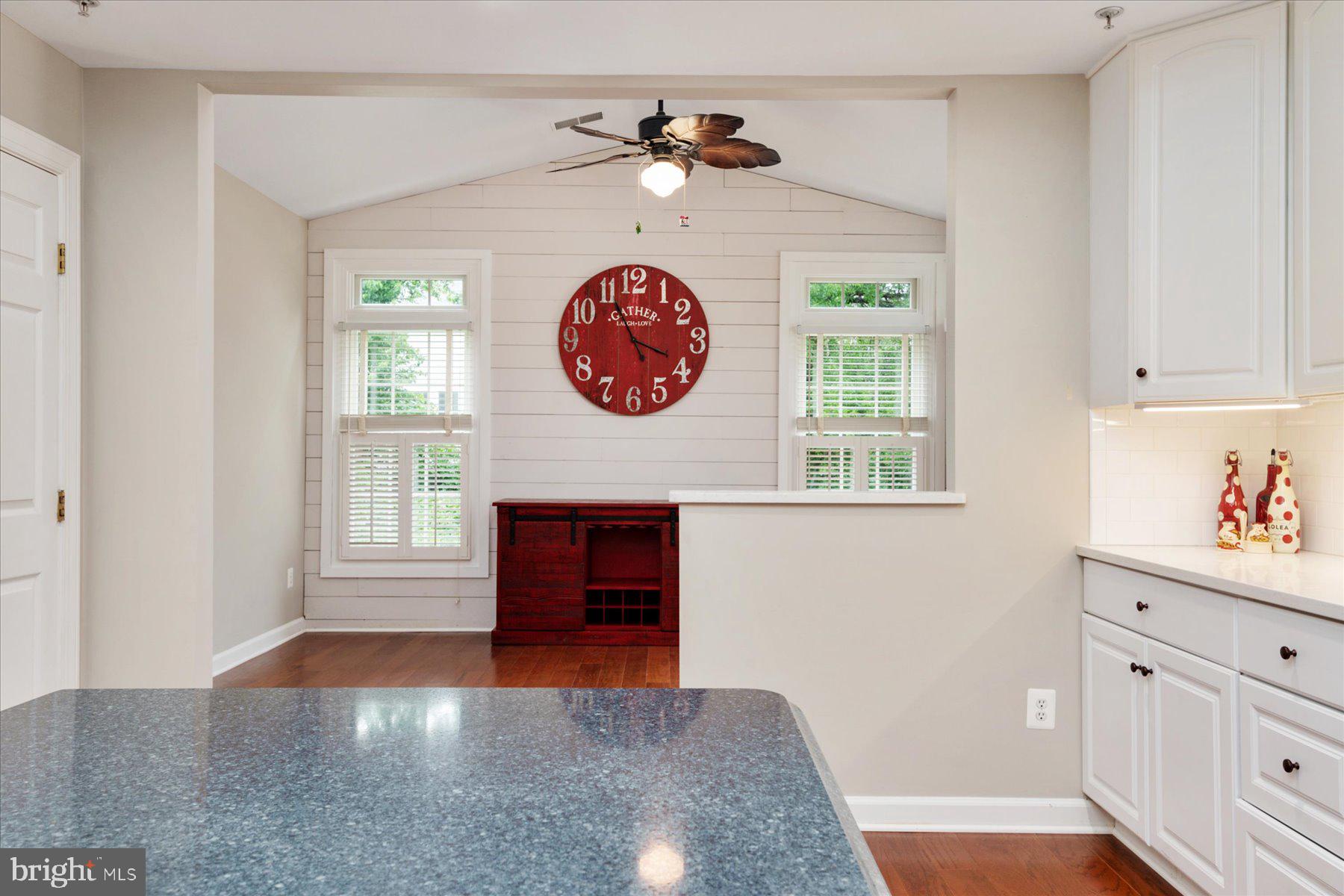 301 Colony Point Place Edgewater, MD 21037 - Photo 12 of 34