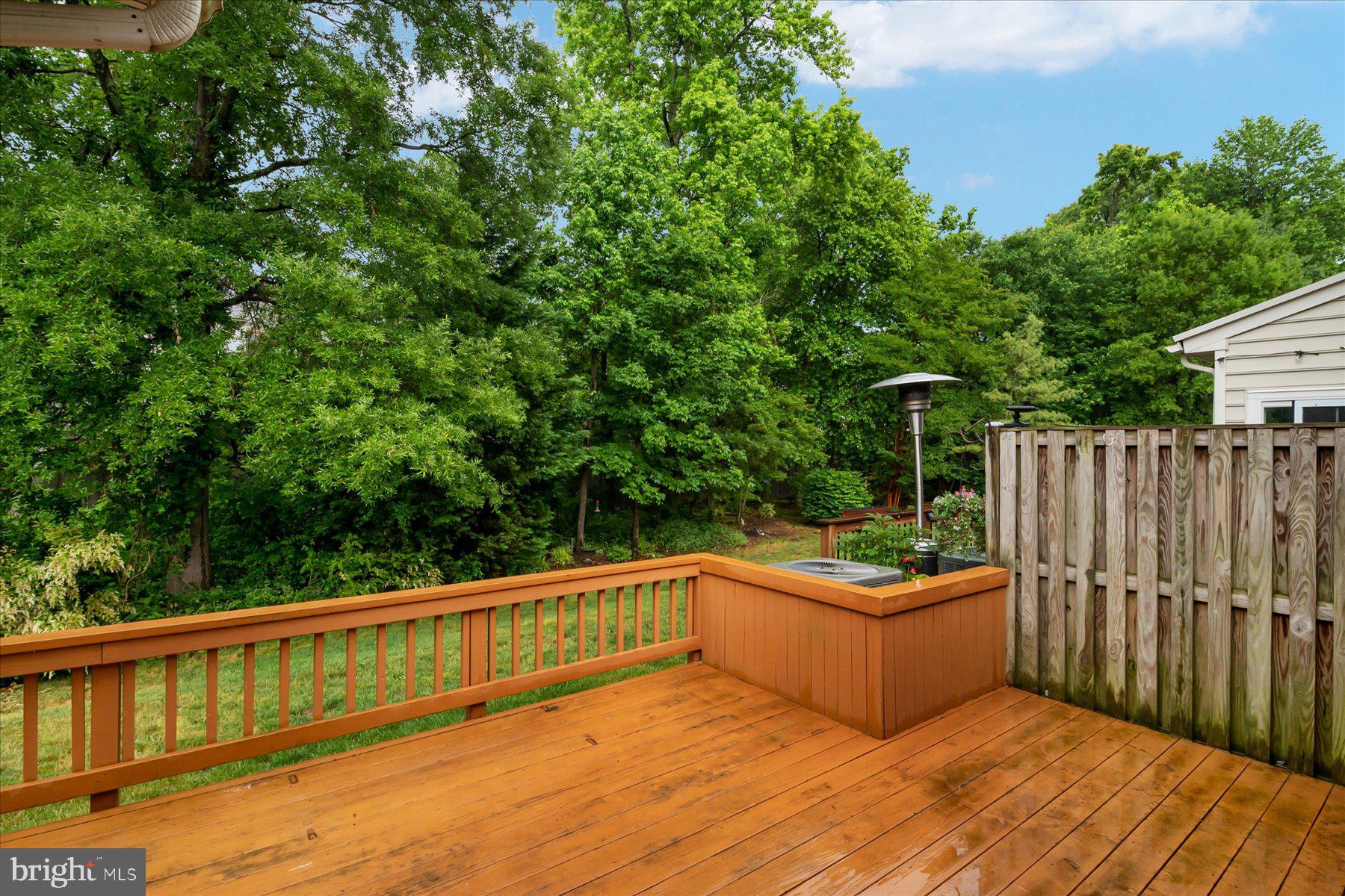 301 Colony Point Place Edgewater, MD 21037 - Photo 16 of 34