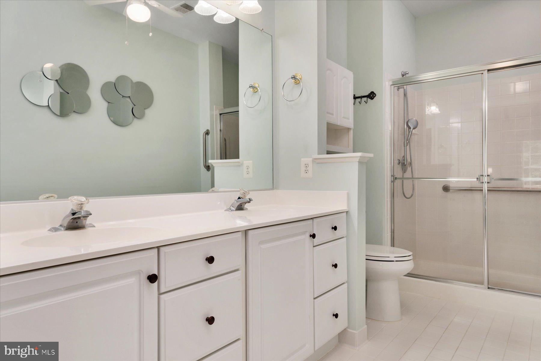 301 Colony Point Place Edgewater, MD 21037 - Photo 25 of 34