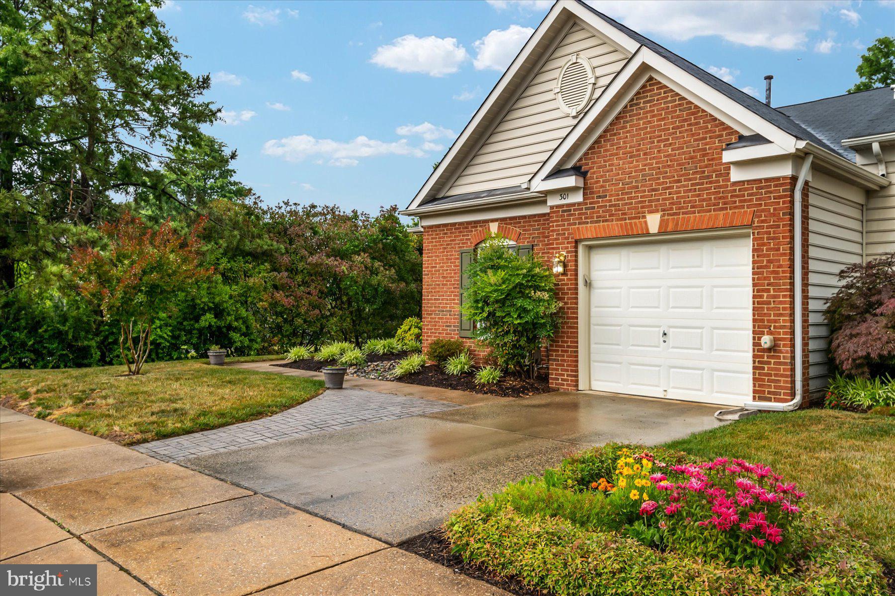 301 Colony Point Place Edgewater, MD 21037 - Photo 30 of 34