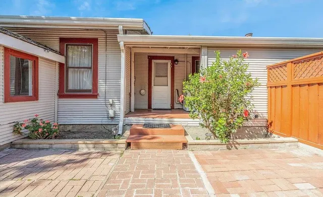 a view of a entryway door of the house