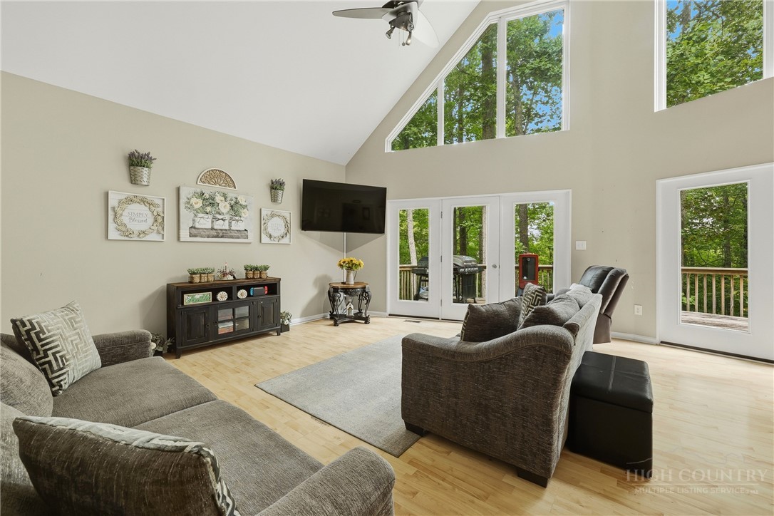 243 Oc Roland Road Jefferson, NC 28640 - Photo 3 of 36 Gallery Image 3