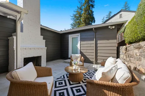 $895,000 | 5701 Snake Road, Oakland, CA 94611