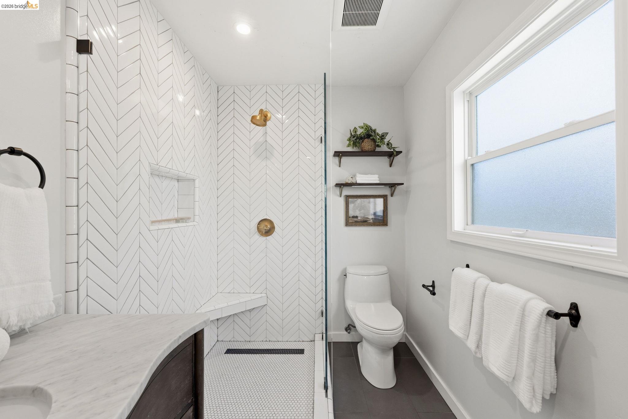 5701 Snake Road Oakland, CA 94611 - Photo 31 of 58