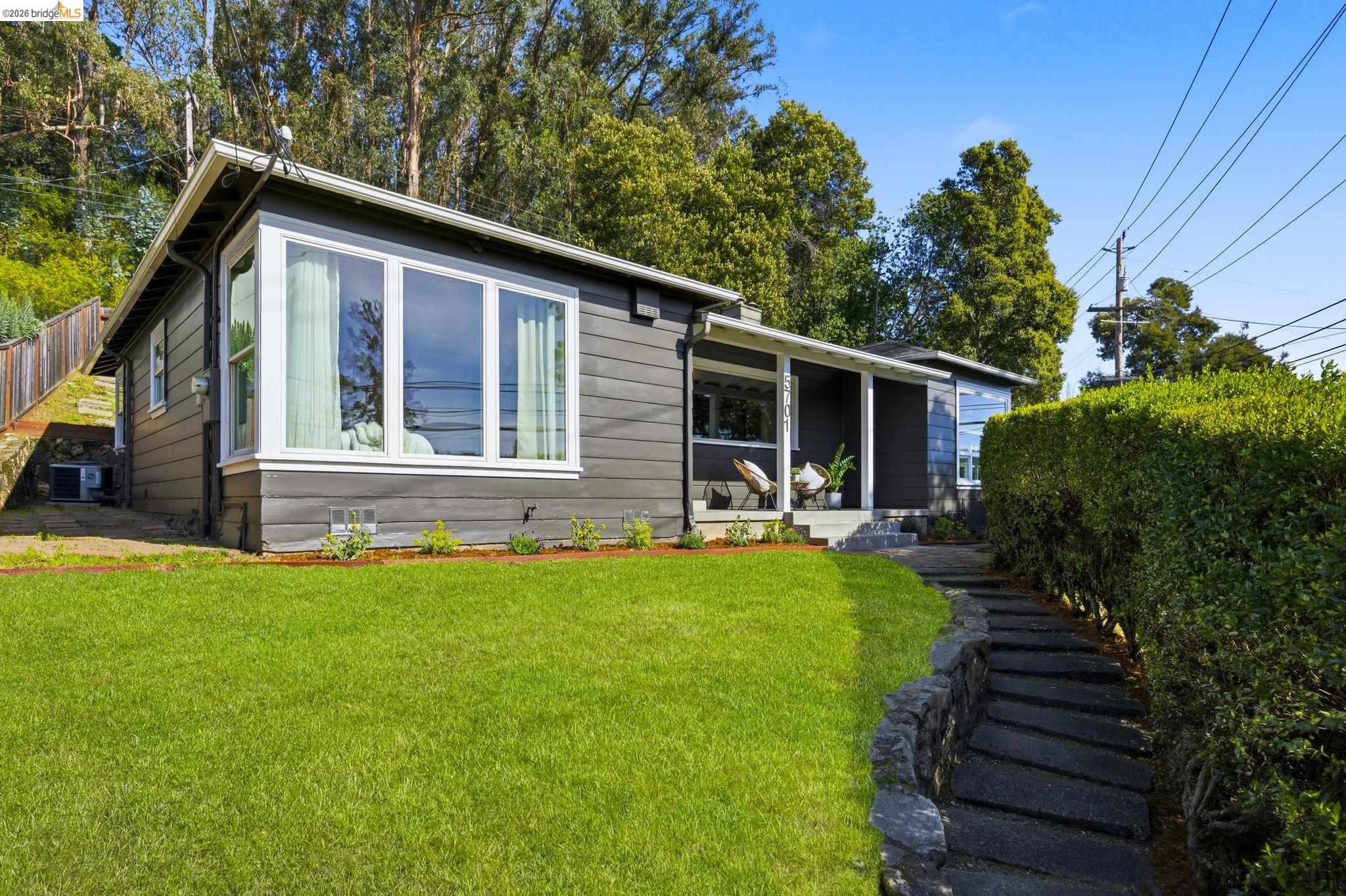 5701 Snake Road Oakland, CA 94611 - Photo 40 of 58