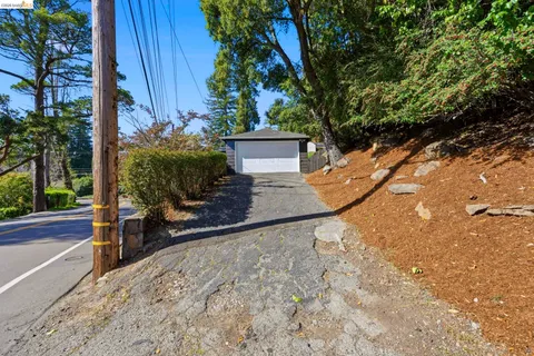 $895,000 | 5701 Snake Road, Oakland, CA 94611