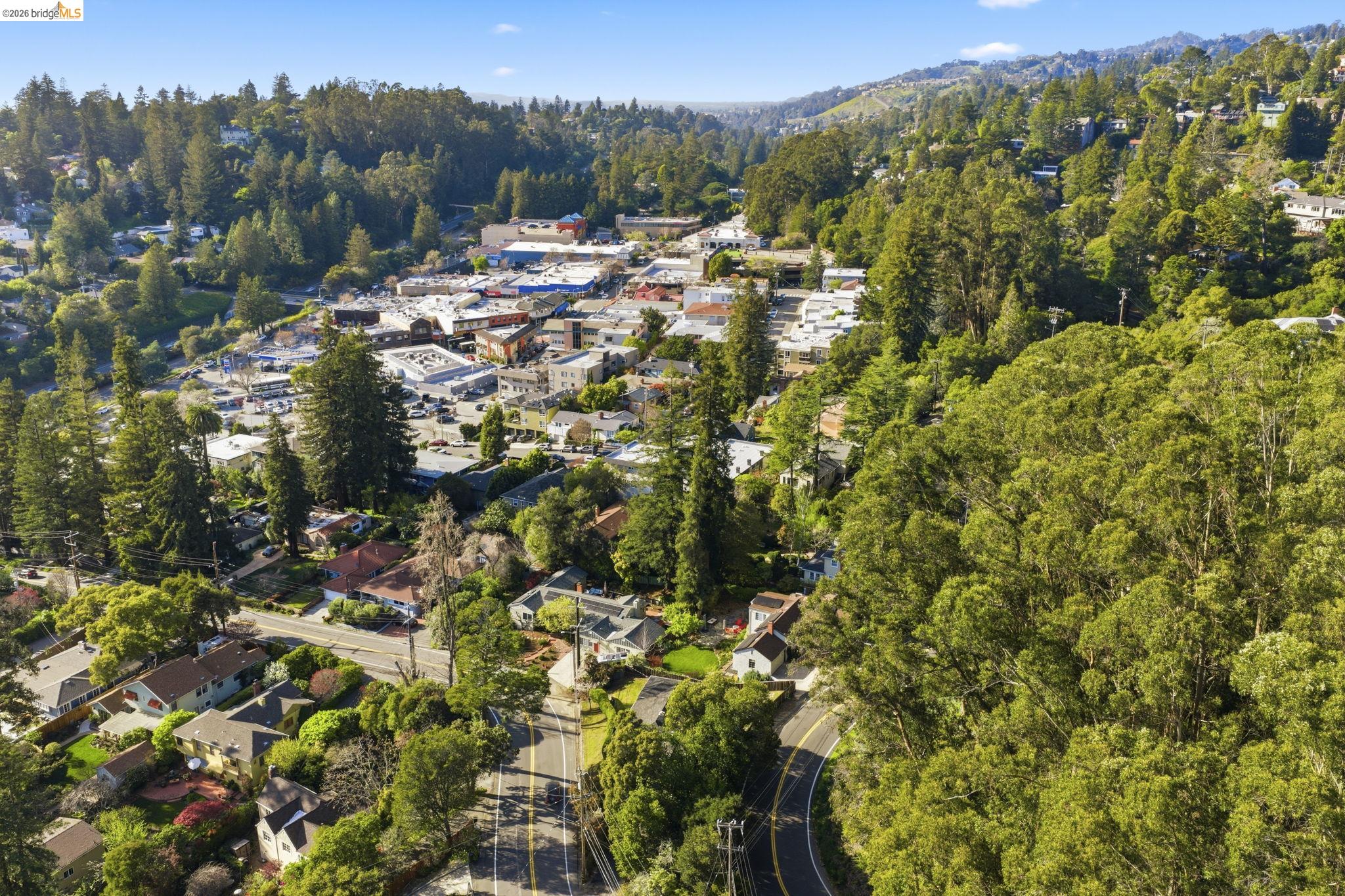 5701 Snake Road Oakland, CA 94611 - Photo 49 of 58