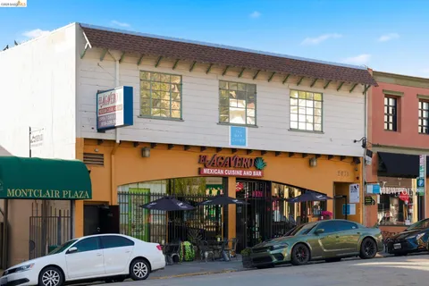 $895,000 | 5701 Snake Road, Oakland, CA 94611