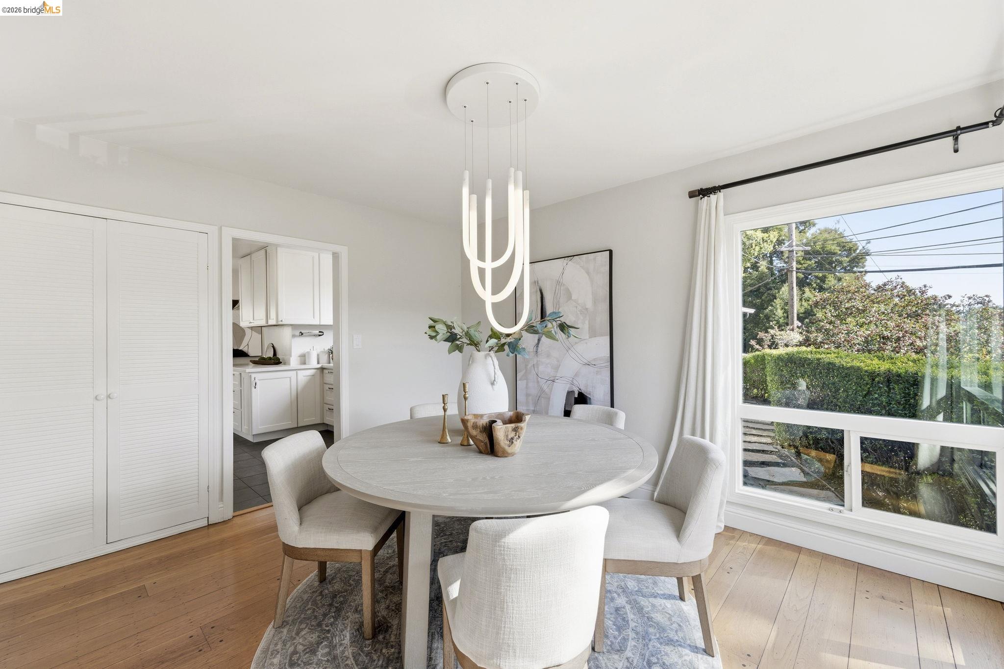 5701 Snake Road Oakland, CA 94611 - Photo 7 of 58