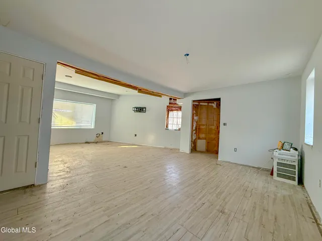 $99,000 | 3402 Highway 7, Hoosick Falls, NY 12090