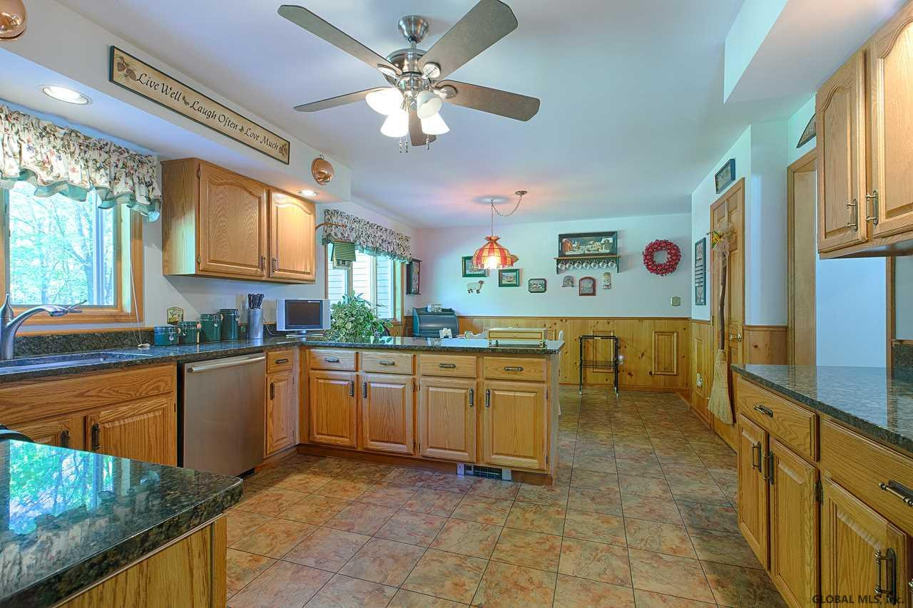 390 Lakeview Road Broadalbin, NY 12025 - Photo 3 of 25 Photo 3