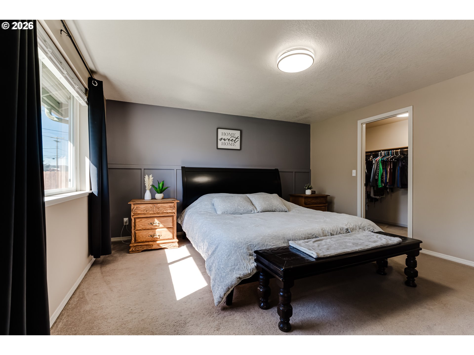 549 Gilfry Avenue Creswell, OR 97426 - Photo 24 of 44 a bedroom with a bed and a table