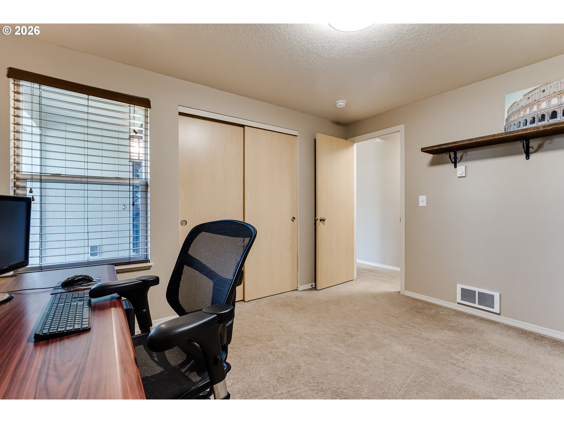 549 Gilfry Avenue Creswell, OR 97426 - Photo 31 of 44 a view of a workspace
