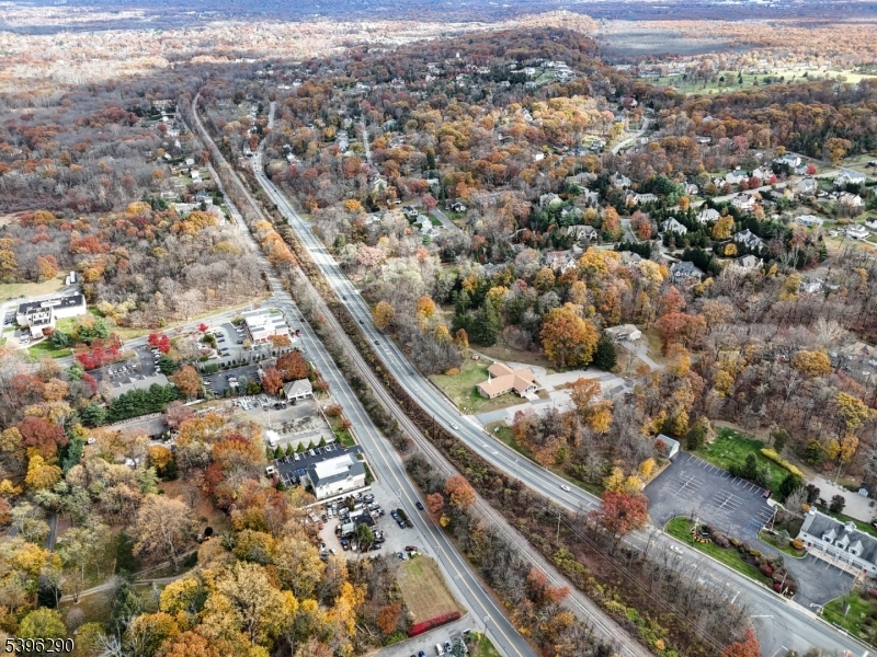 33 Whitehall Road Montville, NJ 07082 - Photo 27 of 32 an aerial view of city