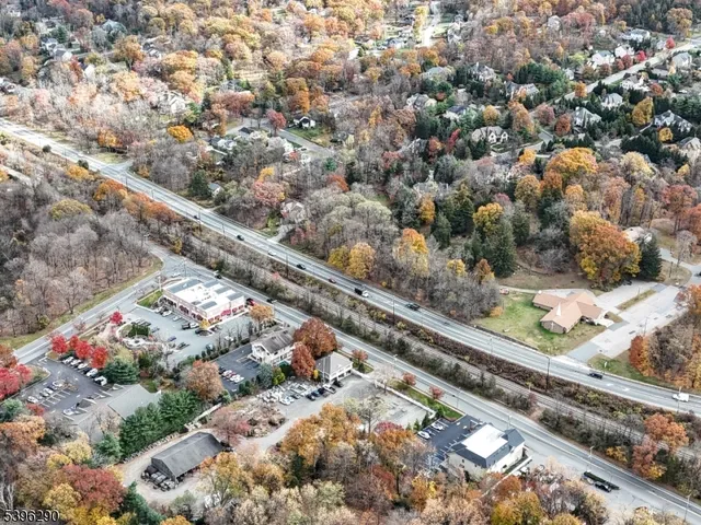 $349,000 | 33 Whitehall Road, Montville, NJ 07082