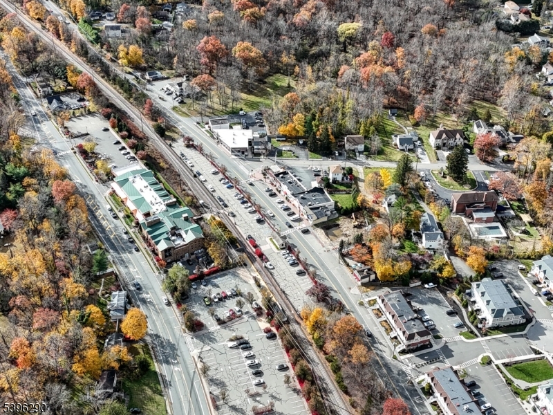 33 Whitehall Road Montville, NJ 07082 - Photo 9 of 32 an aerial view of residential houses with outdoor space