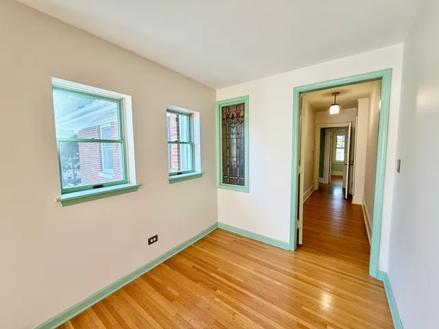 $550,000 | 841 Douglas Avenue, Elgin, IL 60120