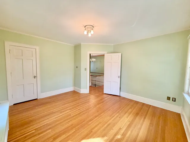 $550,000 | 841 Douglas Avenue, Elgin, IL 60120