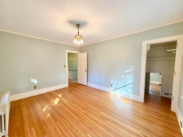 $550,000 | 841 Douglas Avenue, Elgin, IL 60120