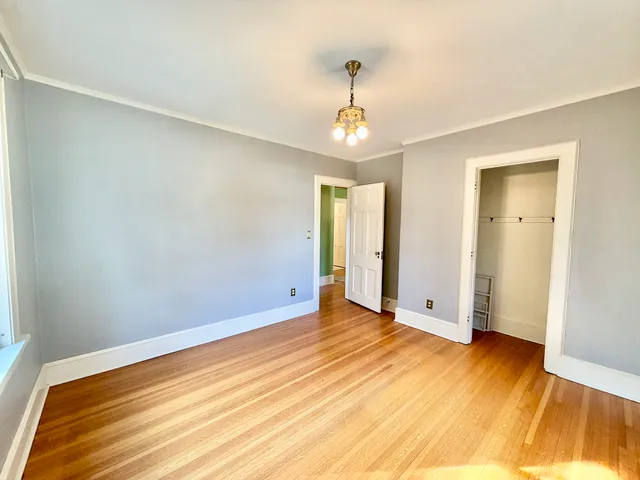 $550,000 | 841 Douglas Avenue, Elgin, IL 60120