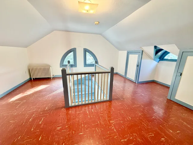 $550,000 | 841 Douglas Avenue, Elgin, IL 60120