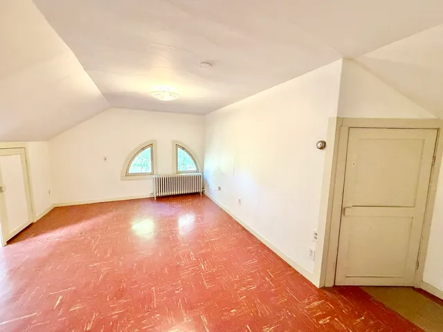 $550,000 | 841 Douglas Avenue, Elgin, IL 60120