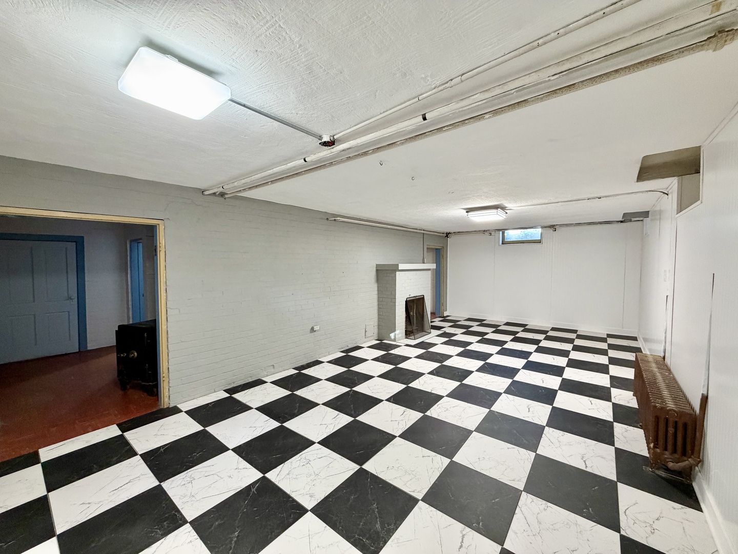 841 Douglas Avenue Elgin, IL 60120 - Photo 67 of 75 a black and white checkered floor