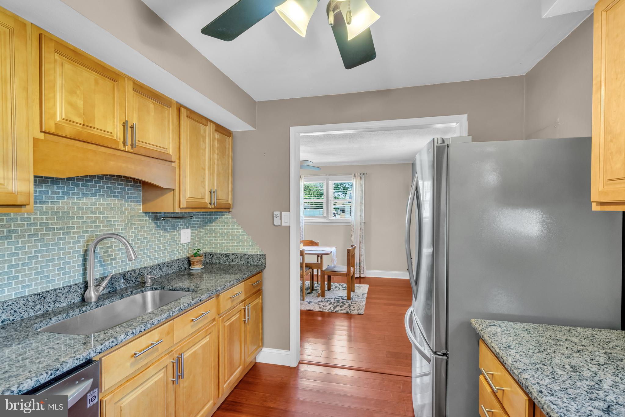 918 Mt Road Burlington, NJ 08016 - Photo 8 of 36 Plenty of Counter Space