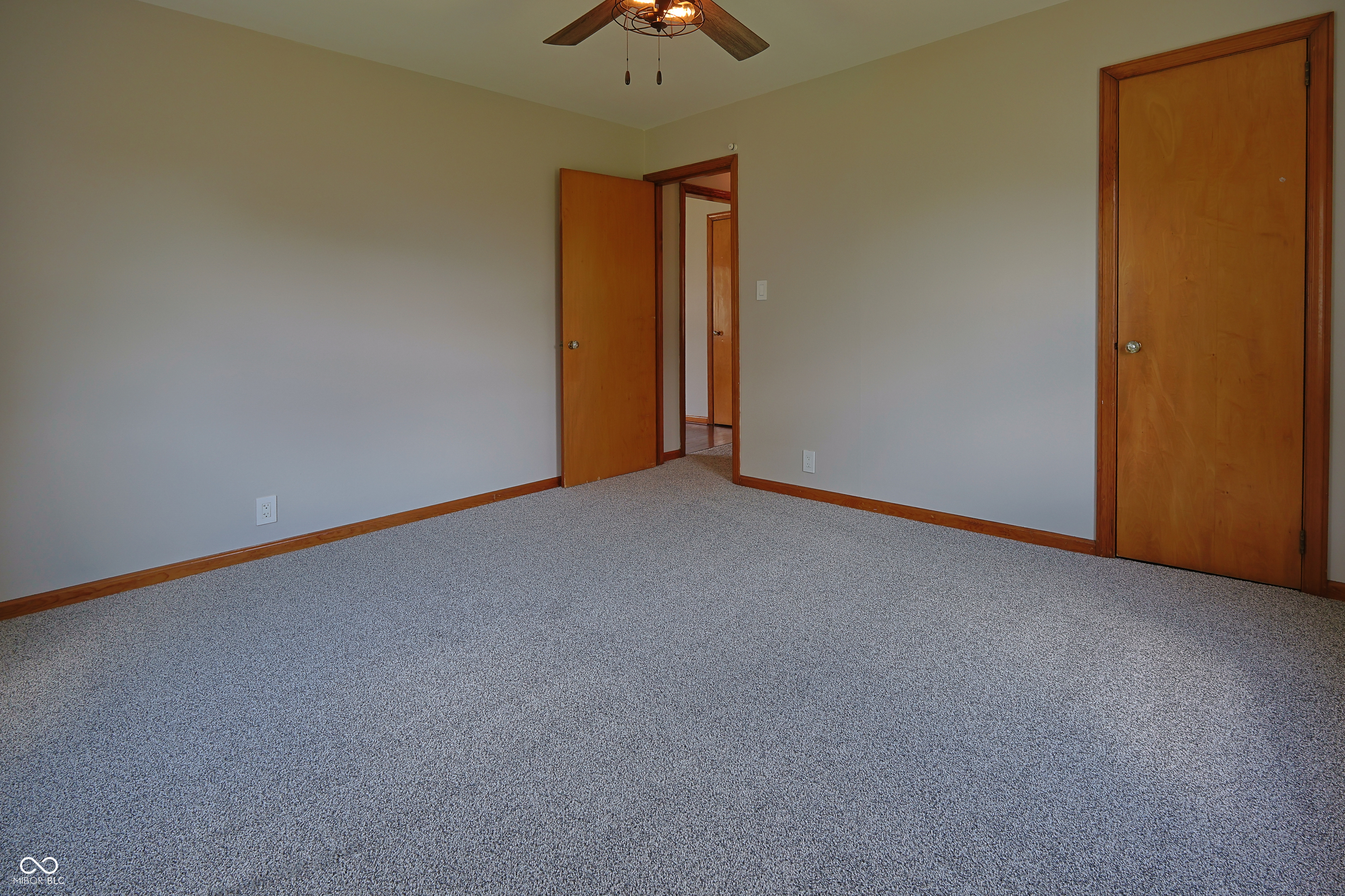 2341 Indiana Avenue Columbus, IN 47201 - Photo 16 of 35