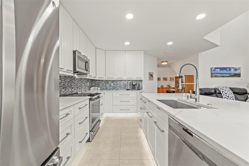 2385 Hanover Drive Dunedin, FL 34698 - Photo 50 of 87